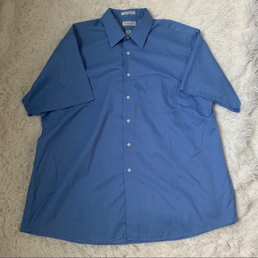 Men’s VanHeusen short sleeve button up